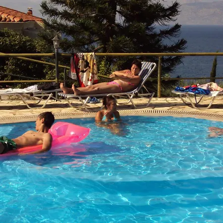 In Bb - Bay In Kalamaki Beach, 100m From The Lovely Sandy Guest house